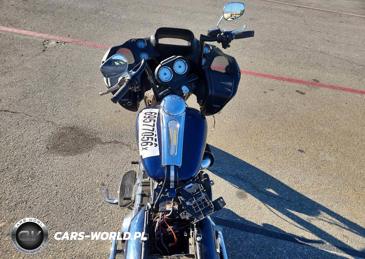 2012 Harley-Davidson Fltrx Road Glide Custom VIN:1HD1KHM11CB661589 - 6