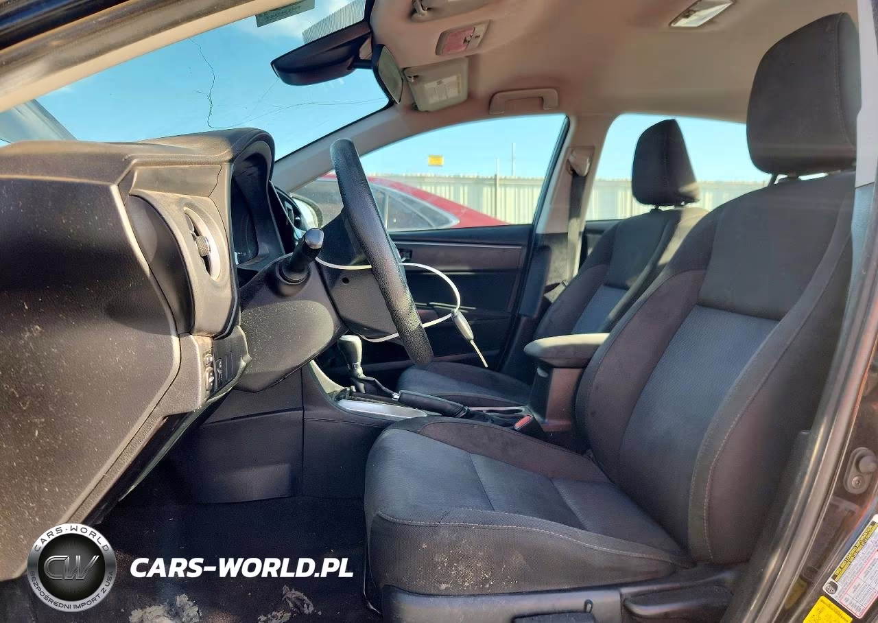 2019 Toyota Corolla Le VIN:2T1BURHE5KC147859 - 7