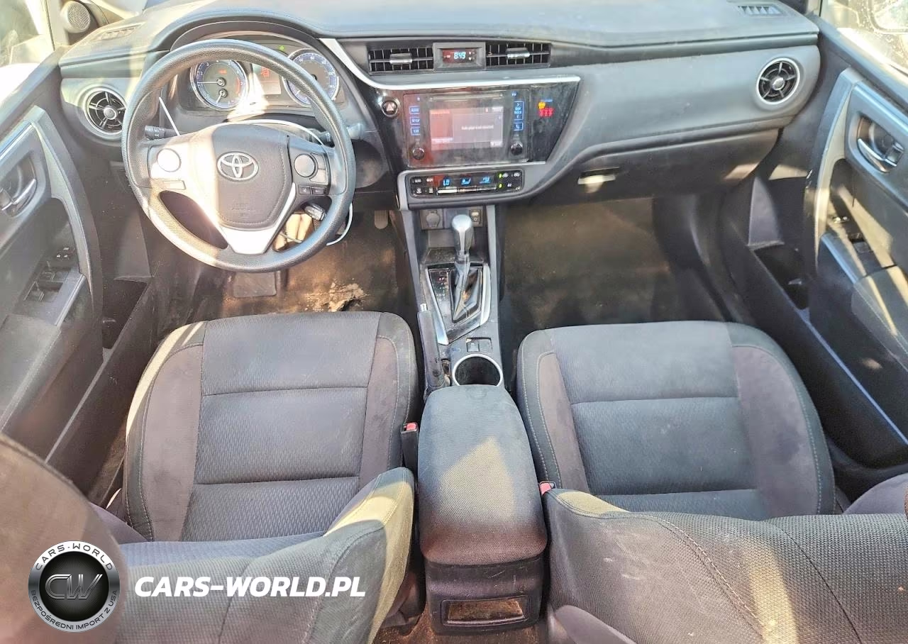 2019 Toyota Corolla Le VIN:2T1BURHE5KC147859 - 8