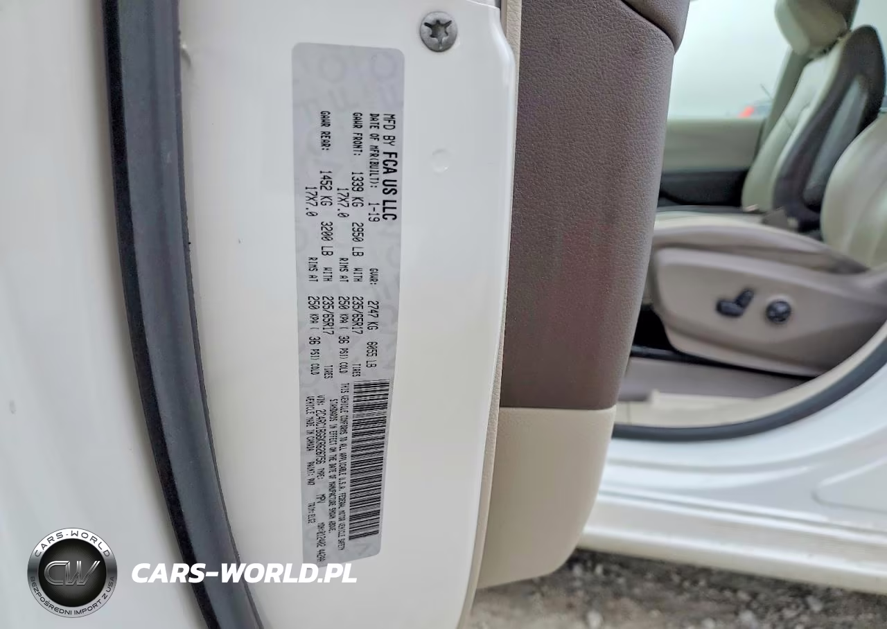 2019 Chrysler Pacifica Touring L VIN:2C4RC1BG6KR626756 - 14