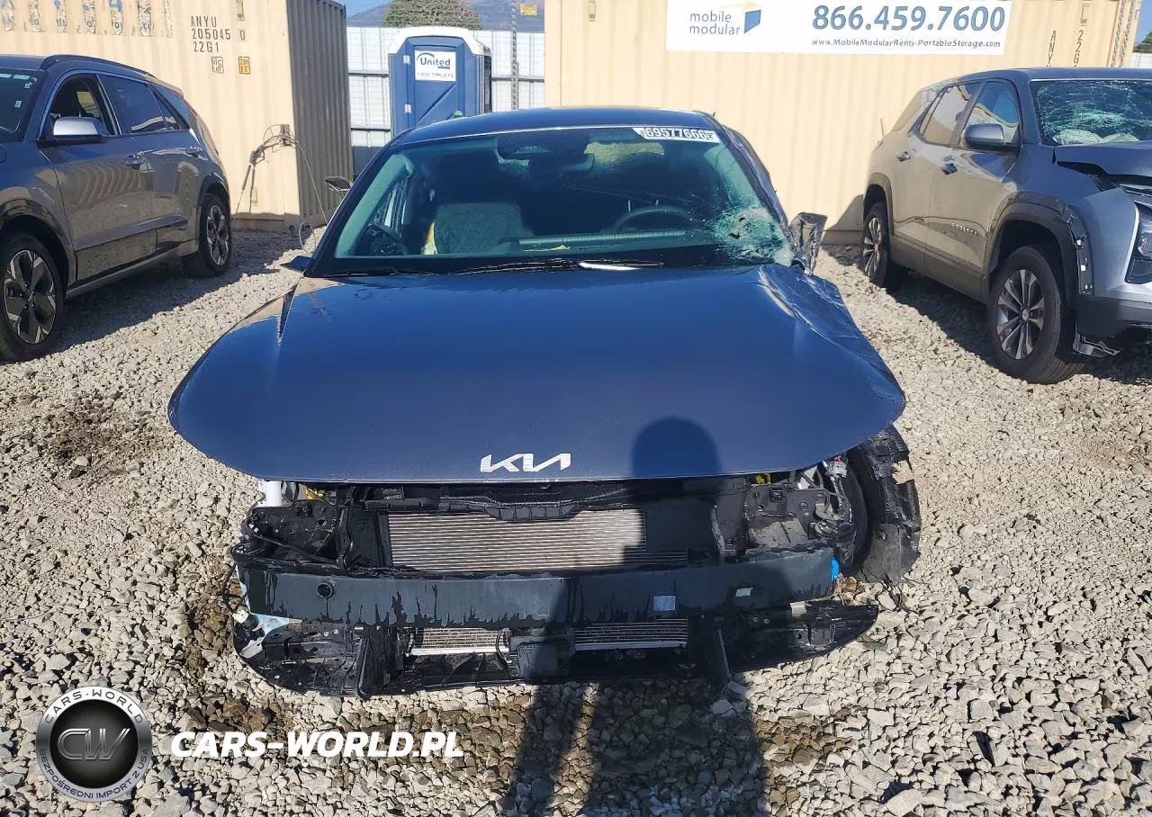 2025 Kia K4 Lxs VIN:3KPFT4DE7SE049639 - 5