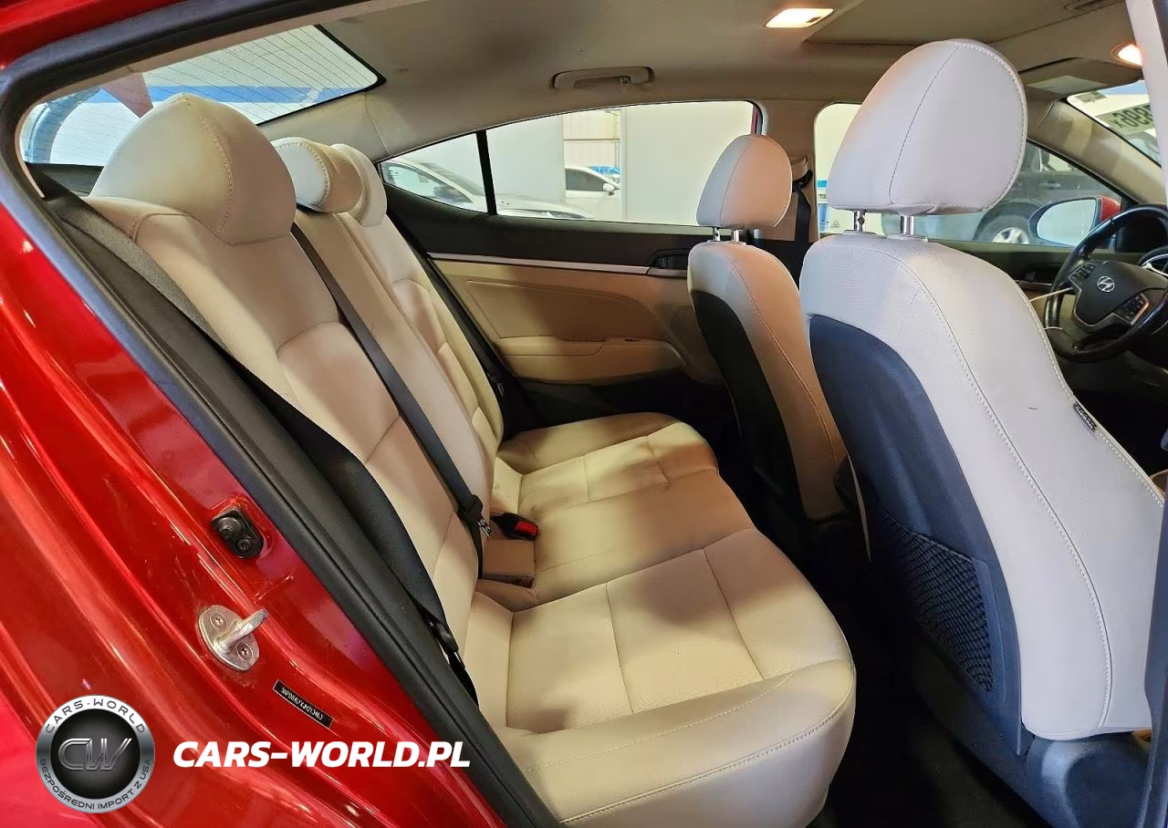 2018 Hyundai Elantra Value Edition VIN:5NPD84LFXJH213463 - 10