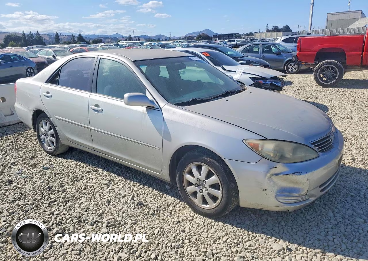 2005 Toyota Camry Le VIN:4T1BE32K95U082459 - 4