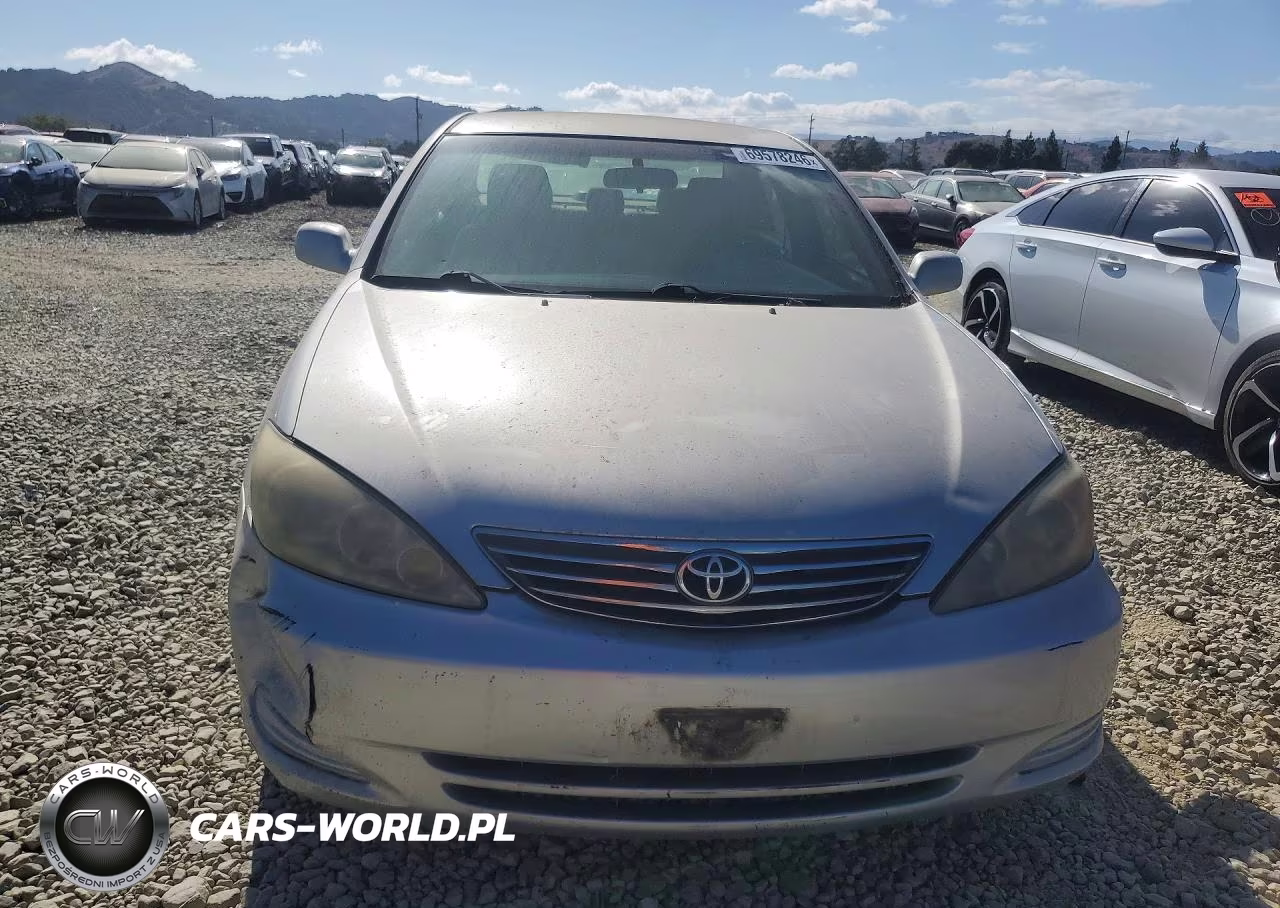2005 Toyota Camry Le VIN:4T1BE32K95U082459 - 5