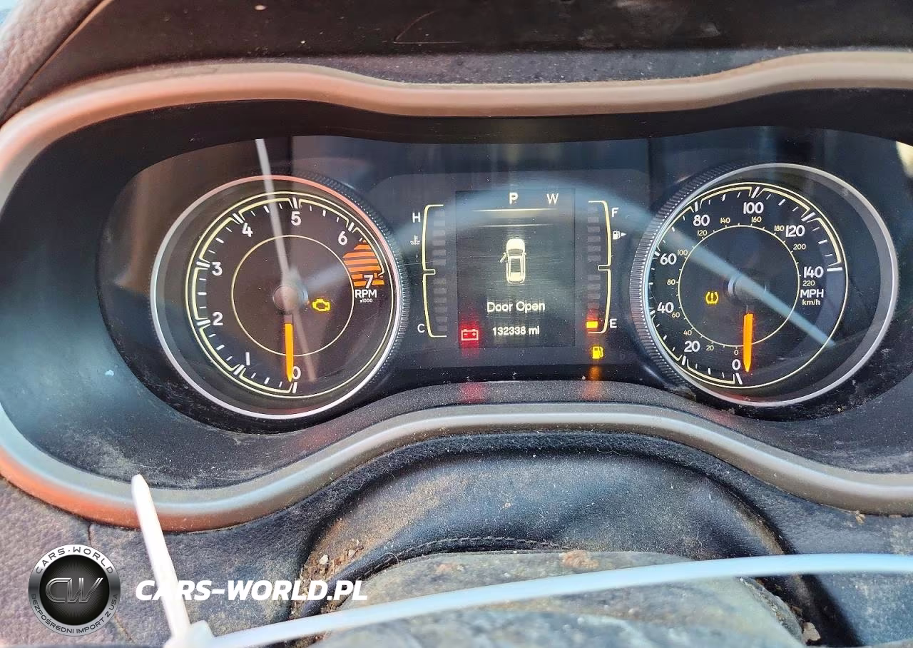 2016 Jeep Cherokee Sport VIN:1C4PJMAB1GW102420 - 9