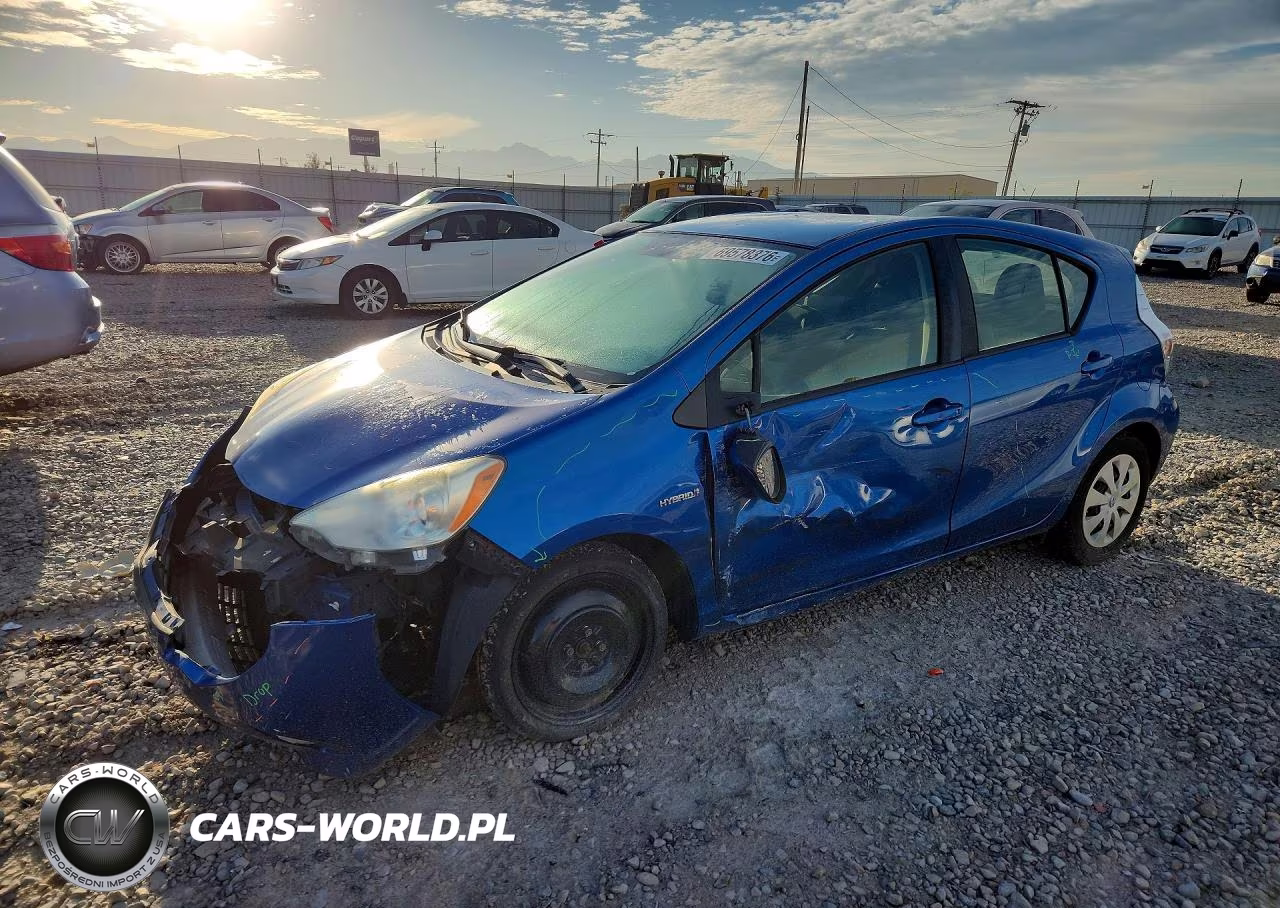 2013 Toyota Prius C Two