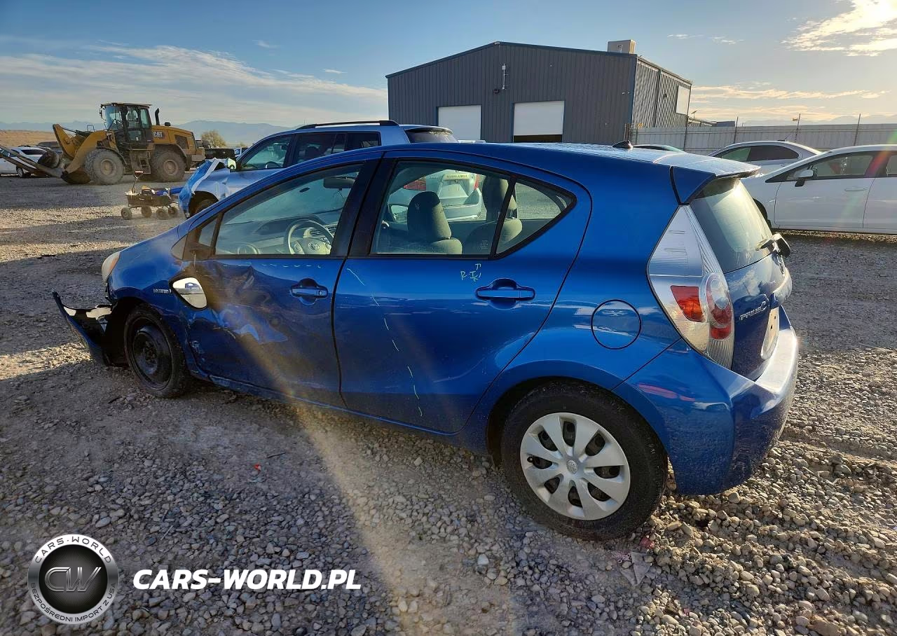 2013 Toyota Prius C Two VIN:JTDKDTB34D1536519 - 2