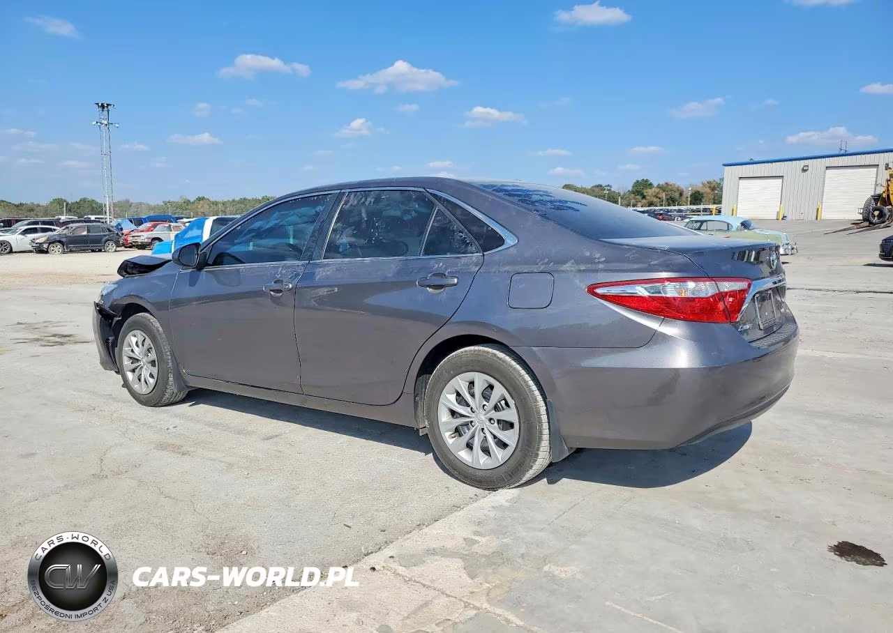 2016 Toyota Camry Le VIN:4T4BF1FK6GR582437 - 2