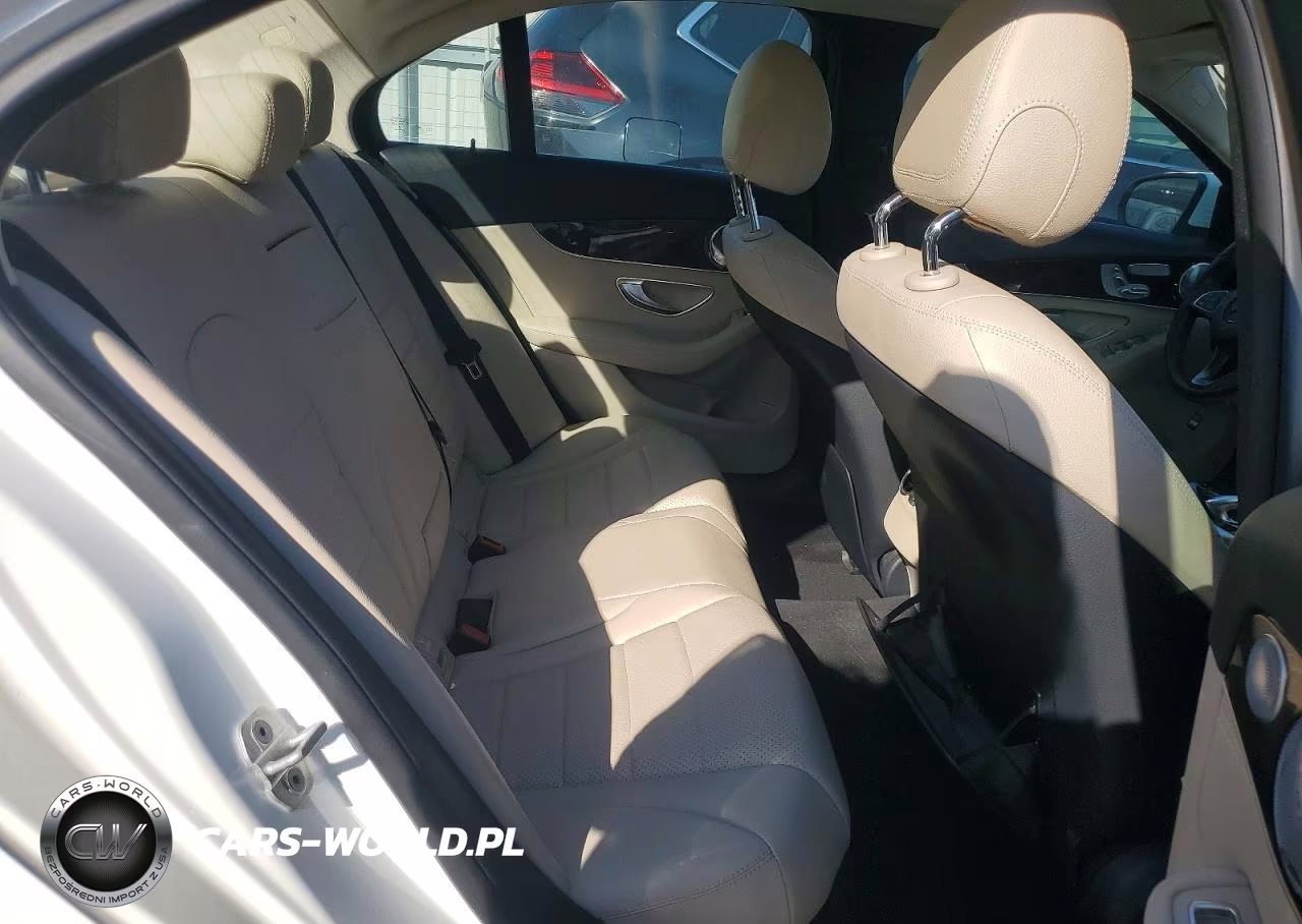 2015 Mercedes-Benz C 300 VIN:55SWF4JB6FU052970 - 10