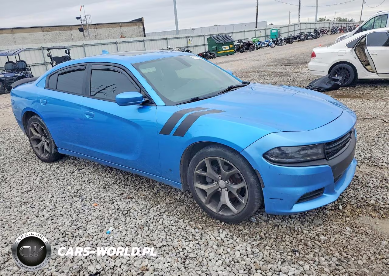 2015 Dodge Charger Sxt VIN:2C3CDXHG4FH754328 - 4