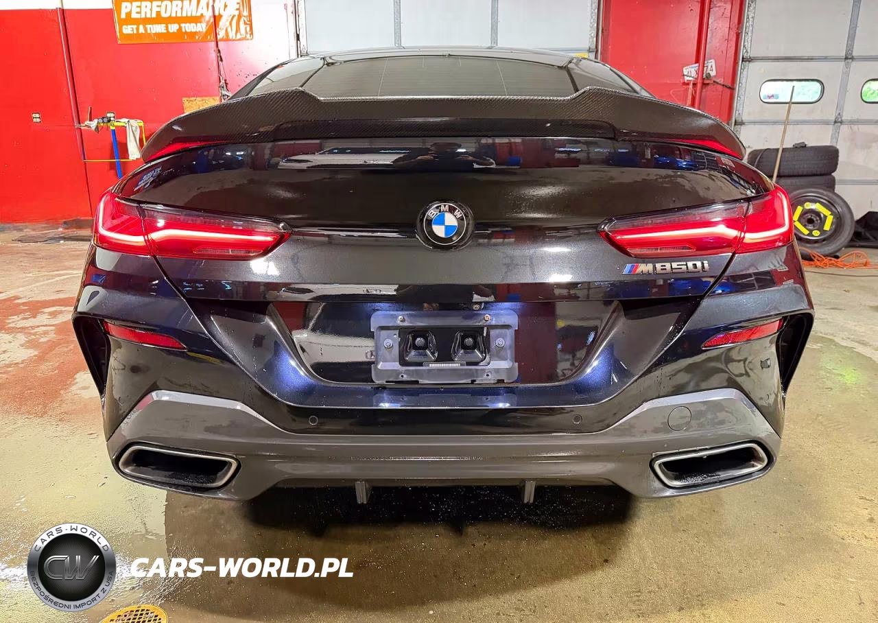 2020 BMW M850Xi VIN:WBAGV8C01LBP48661 - 12