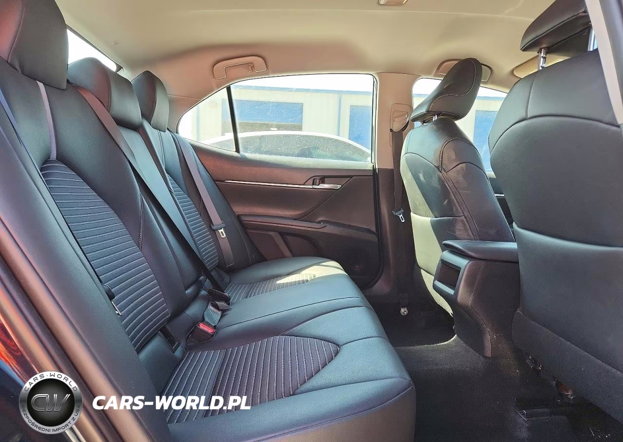 2019 Toyota Camry Se VIN:4T1B11HK6KU682889 - 10