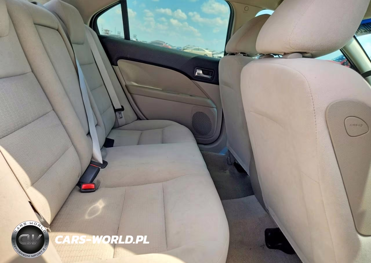 2009 Ford Fusion S VIN:3FAHP06ZX9R219815 - 10