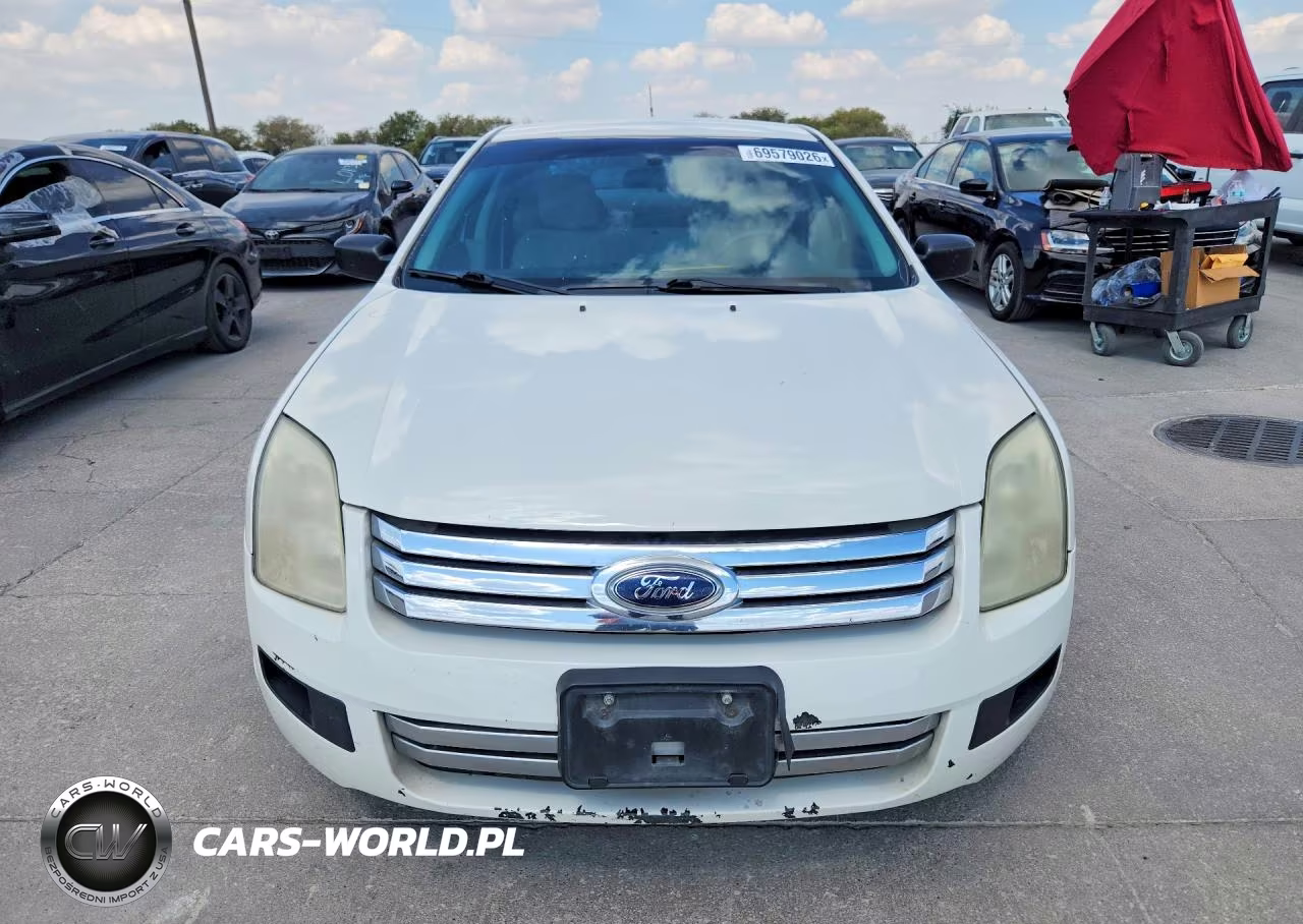 2009 Ford Fusion S VIN:3FAHP06ZX9R219815 - 5