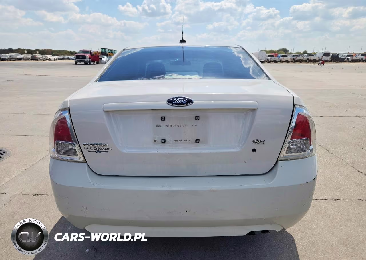 2009 Ford Fusion S VIN:3FAHP06ZX9R219815 - 6