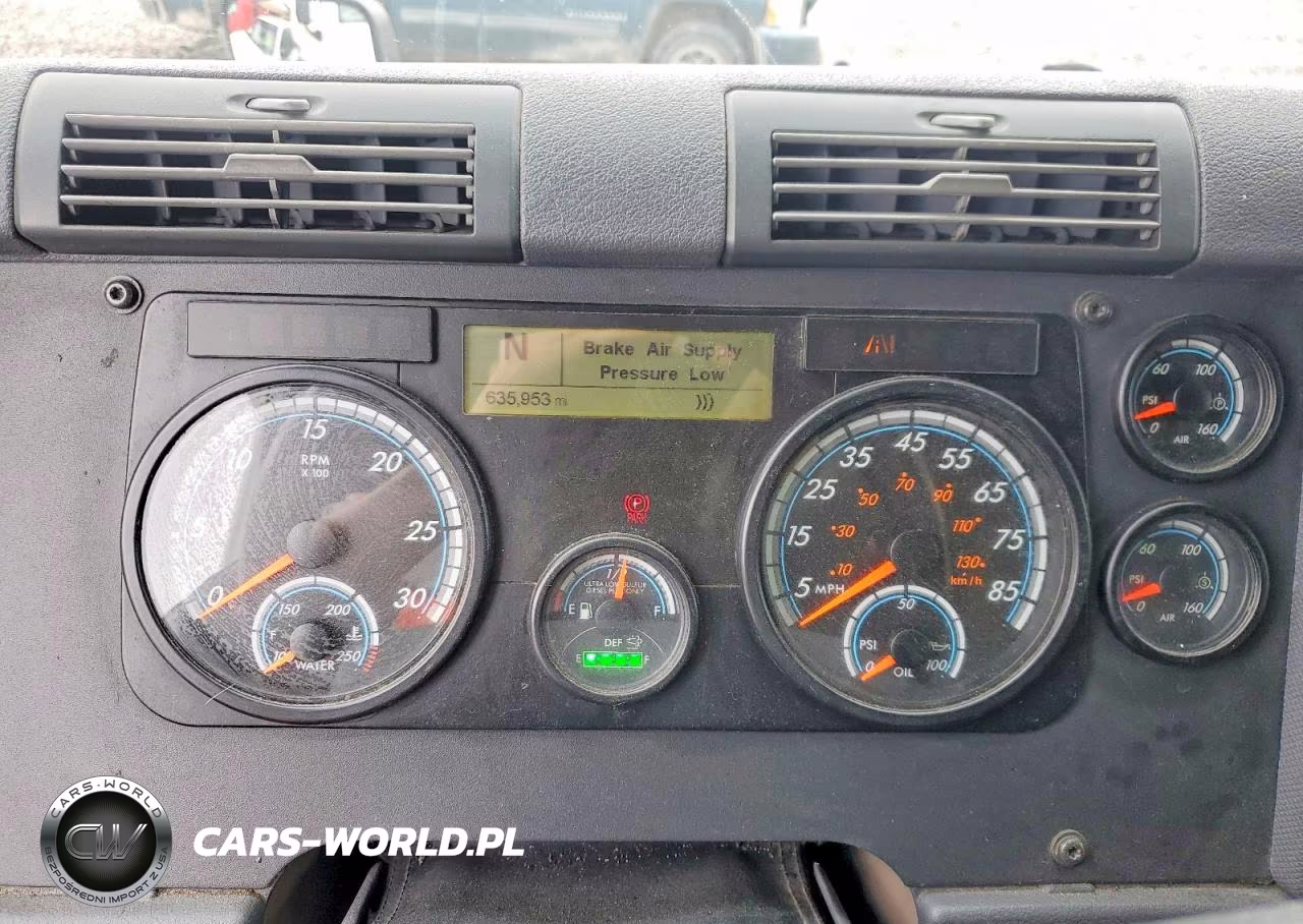 2020 Freightliner Cascadia 113 Semi Truck VIN:3AKJGHDV8LDLN6494 - 9
