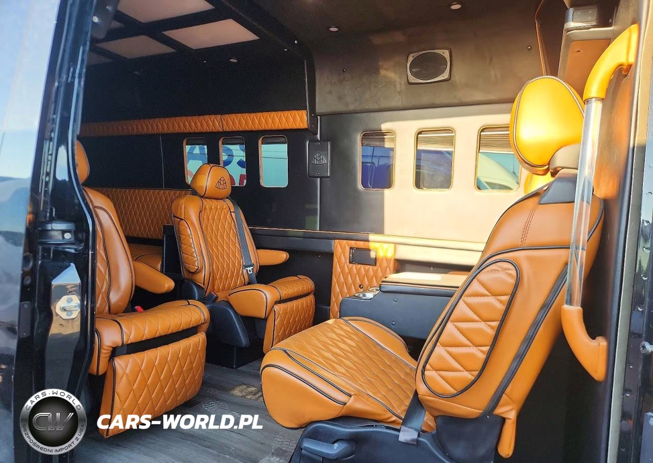 2020 Mercedes-Benz Sprinter 2500 VIN:W1Z4EGHY0LT026646 - 11