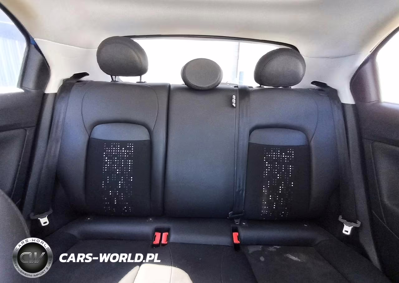 2022 Fiat 500X Trekking VIN:ZFBNF3B19NP975397 - 10