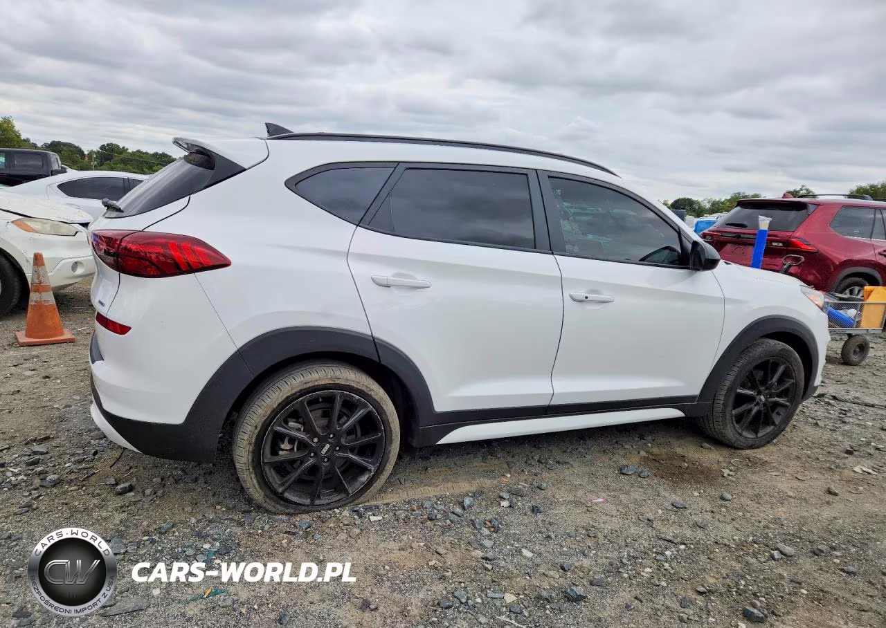 2019 Hyundai Tucson Night VIN:KM8J3CAL8KU965895 - 3