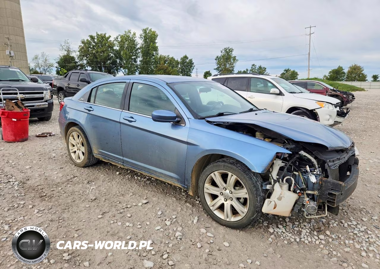 2011 Chrysler 200 Touring VIN:1C3BC1FB3BN603291 - 4