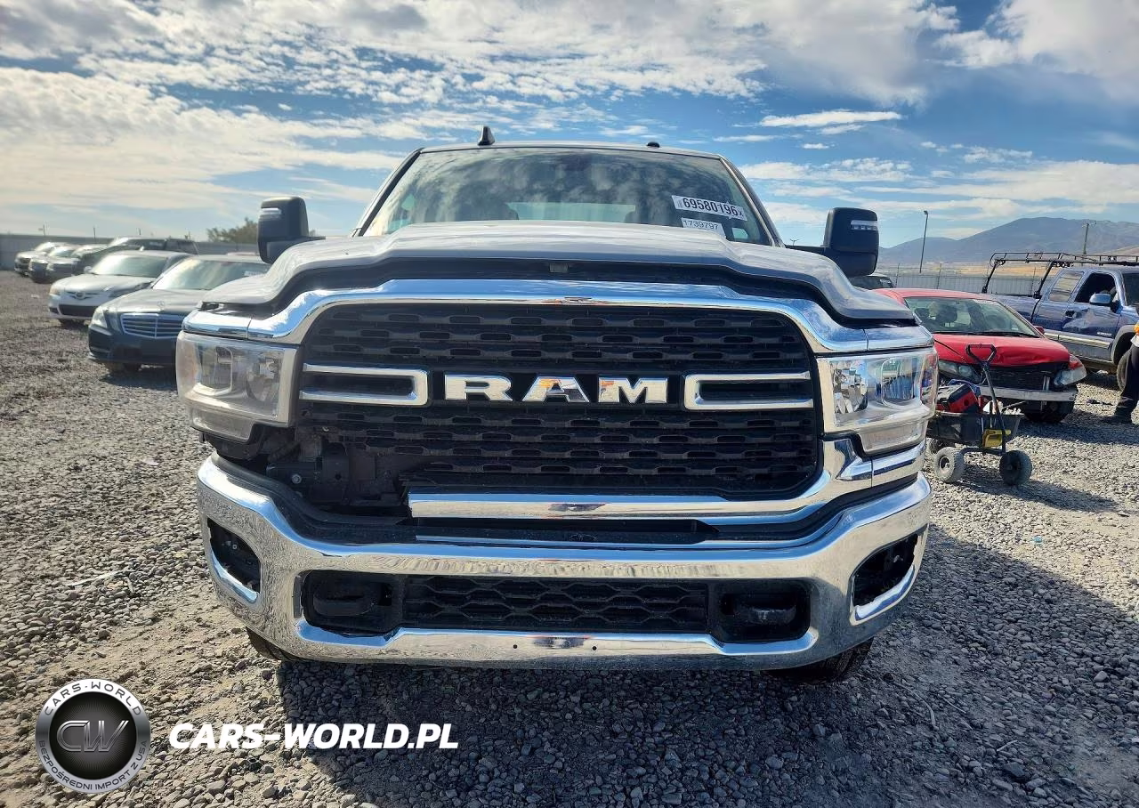 2024 Ram 2500 Big Horn VIN:3C6UR5DL8RG303018 - 5