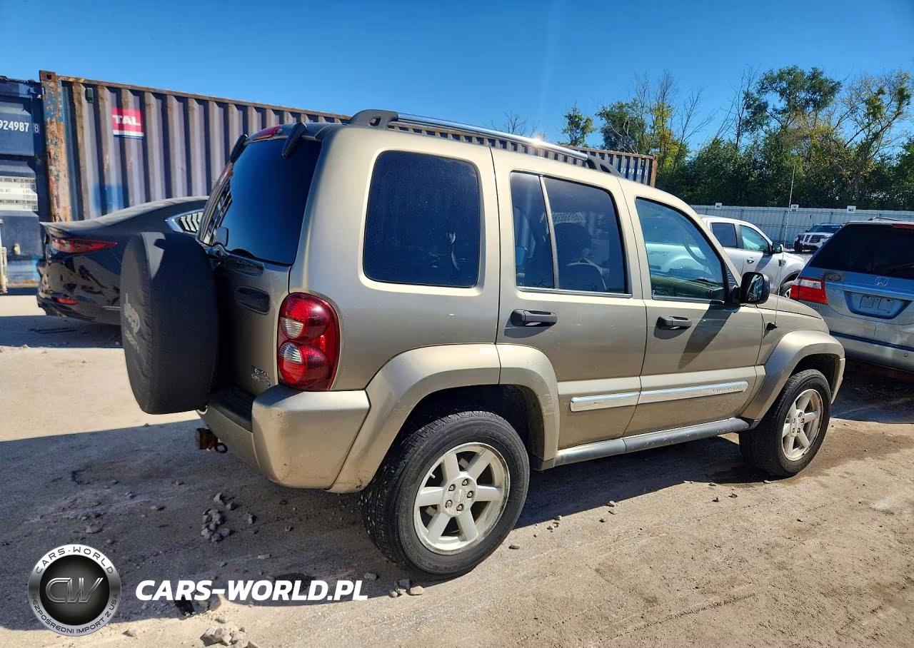 2005 Jeep Liberty Limited VIN:1J4GL58K85W590505 - 3