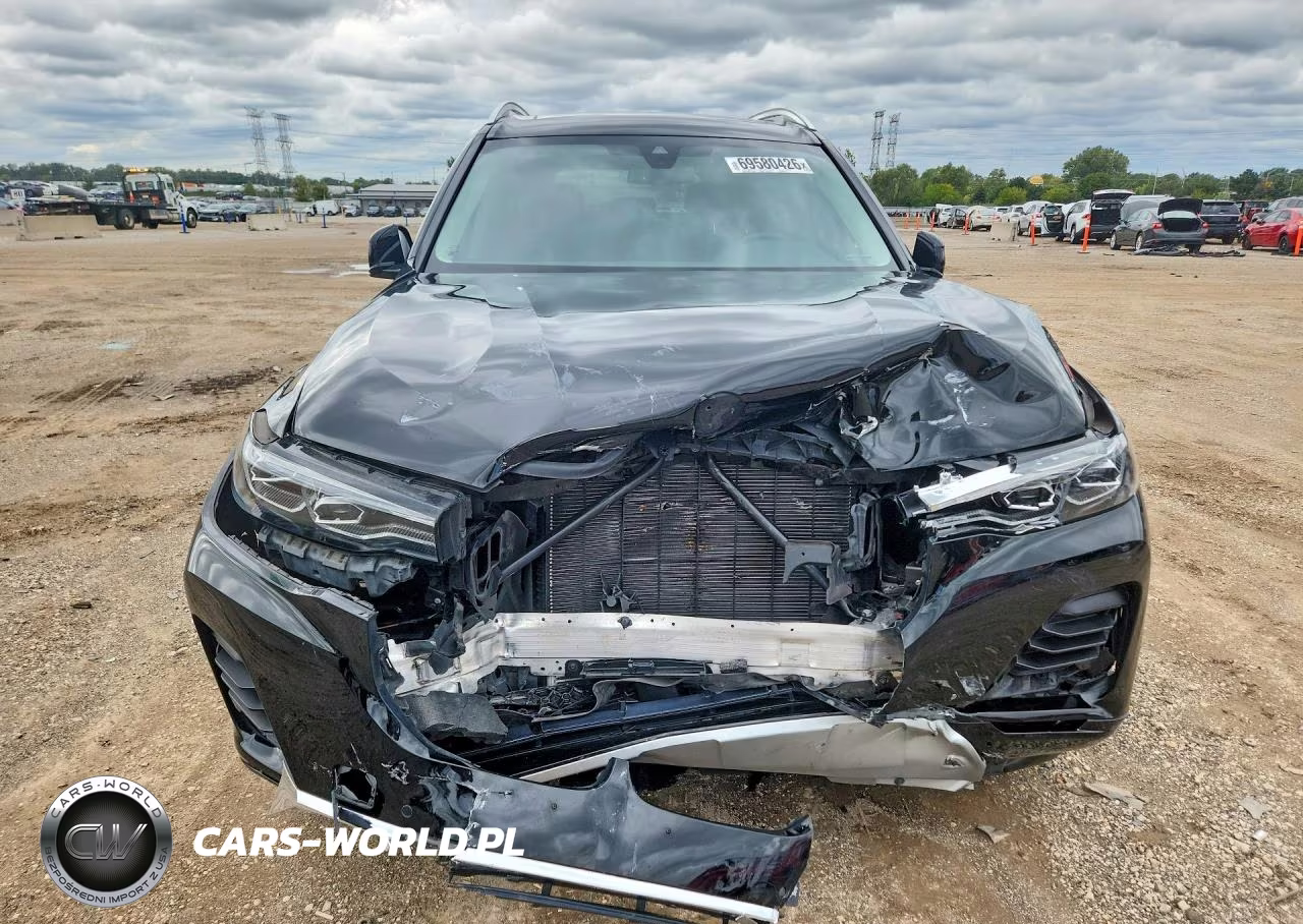 2022 BMW X7 xDrive40I VIN:5UXCW2C08N9K75071 - 5