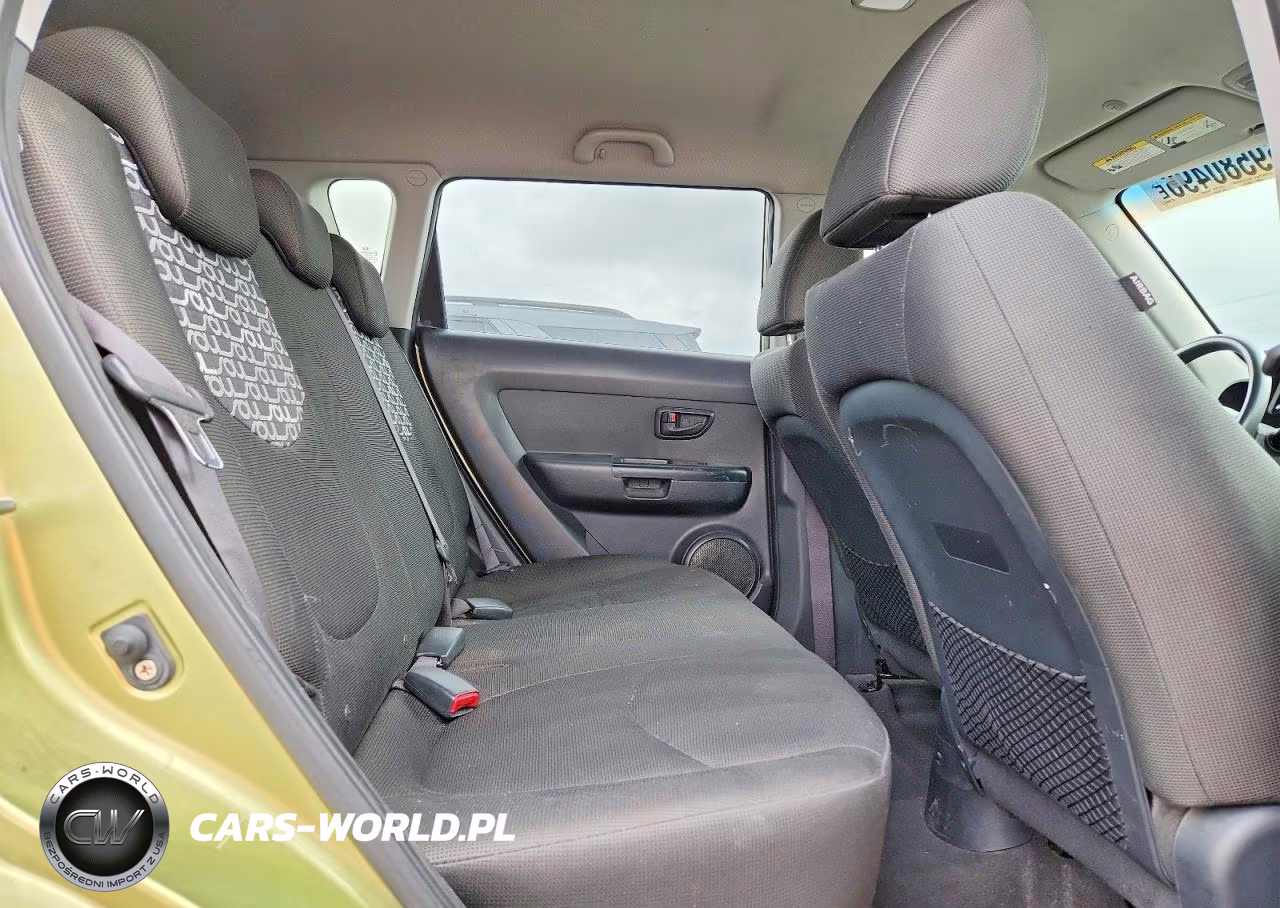 2010 Kia Soul + VIN:KNDJT2A25A7094909 - 10