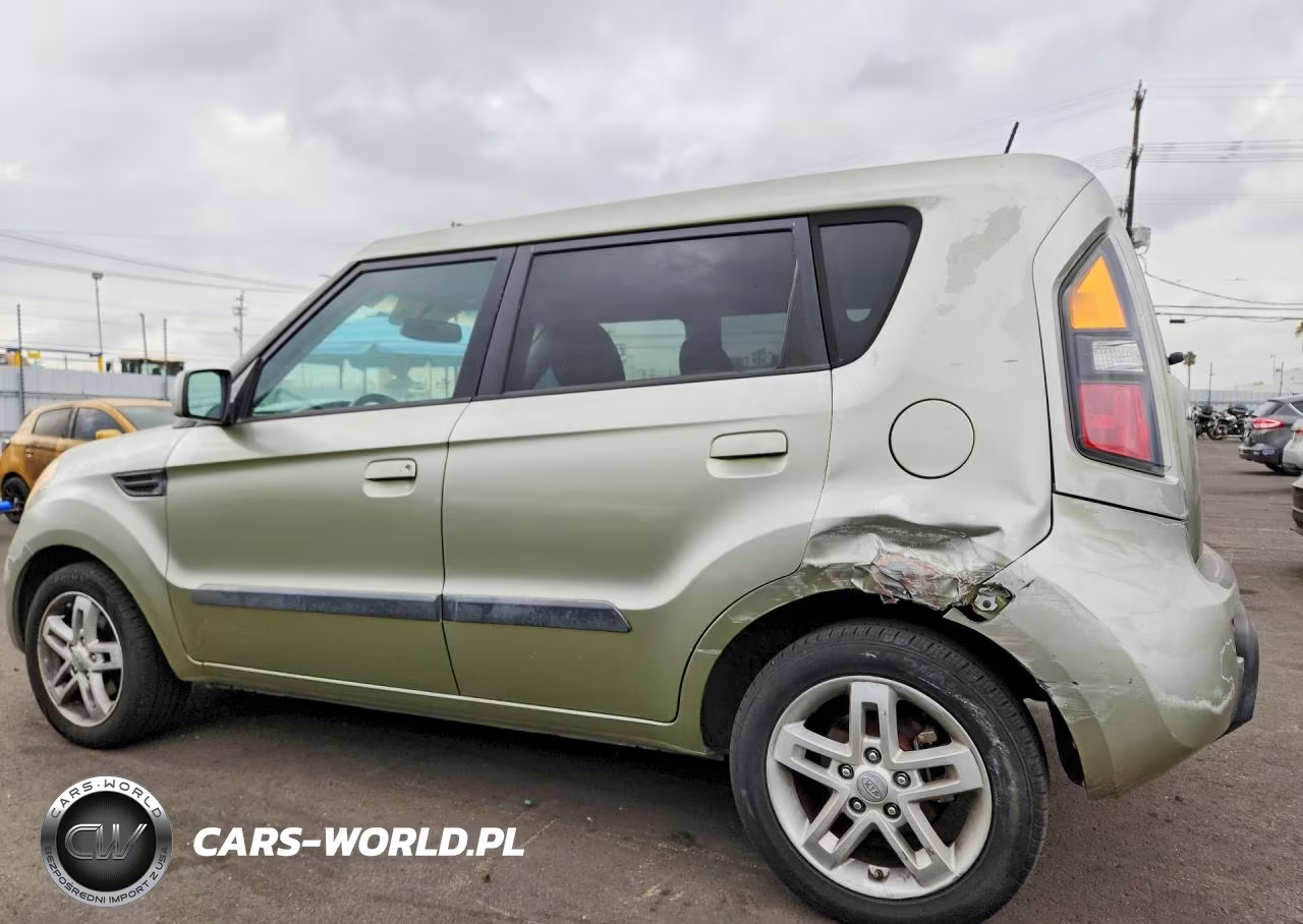 2010 Kia Soul + VIN:KNDJT2A25A7094909 - 2