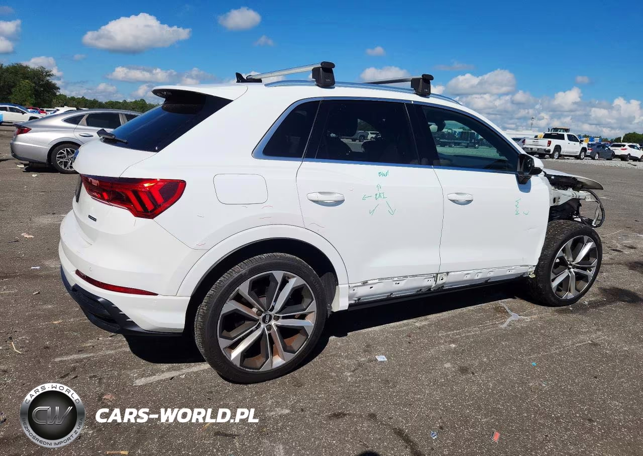 2020 Audi Q3 Premium Plus S-Line VIN:WA1EECF39L1093250 - 3