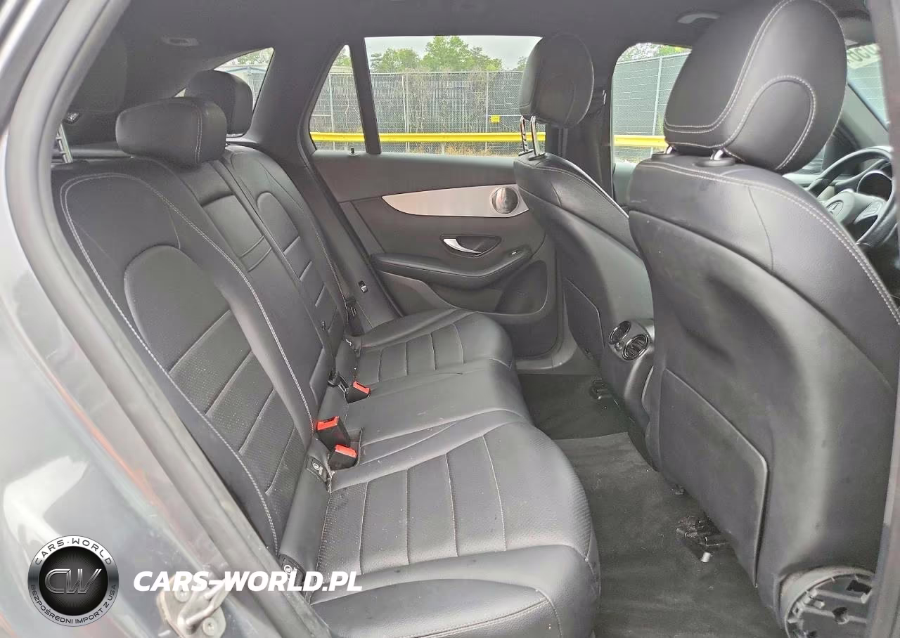 2017 Mercedes-Benz Glc 300 4Matic VIN:WDC0G4KB8HF137076 - 11