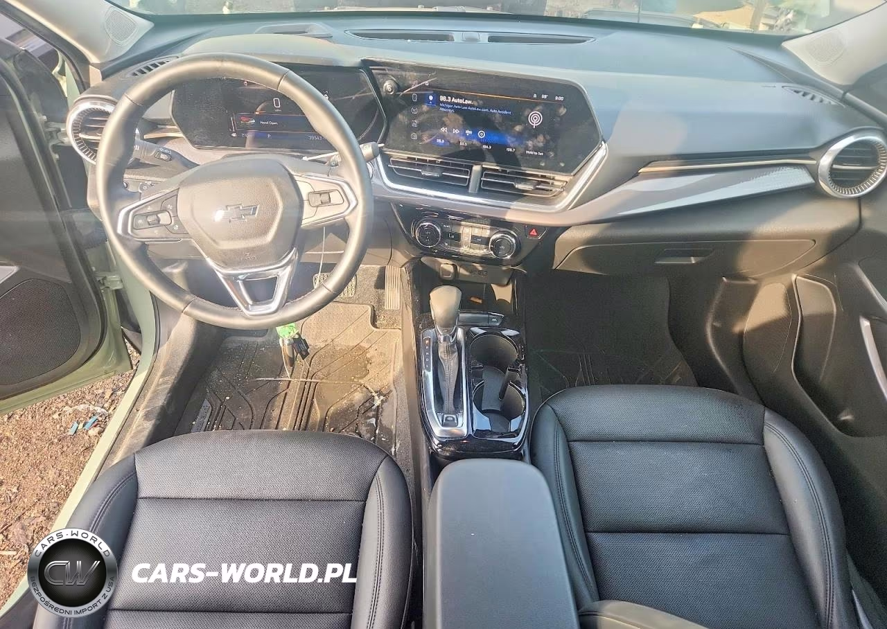 2024 Chevrolet Trax Activ VIN:KL77LKE25RC113673 - 8