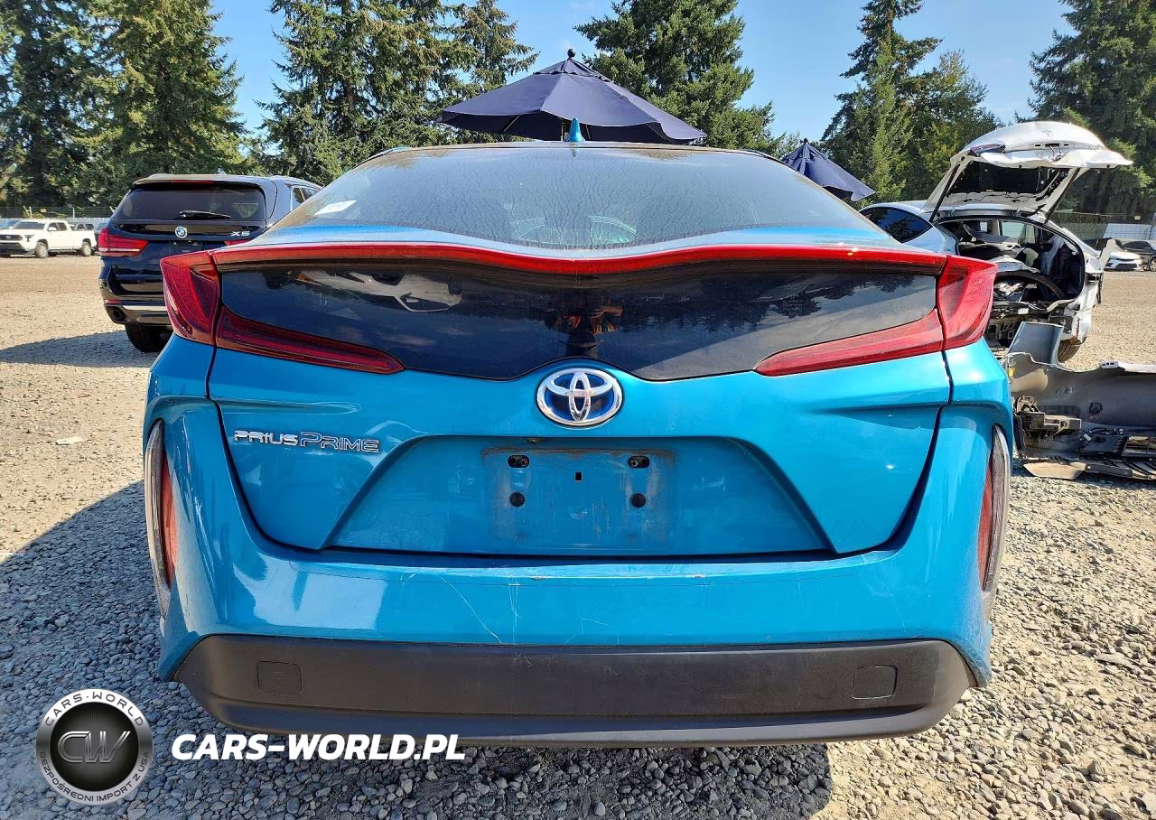 2017 Toyota Prius Prime Premium VIN:JTDKARFP3H3017383 - 6