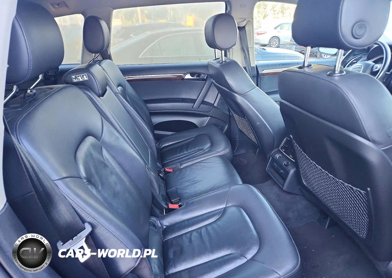 2011 Audi Q7 Premium Plus VIN:WA1LGAFE1BD010382 - 11
