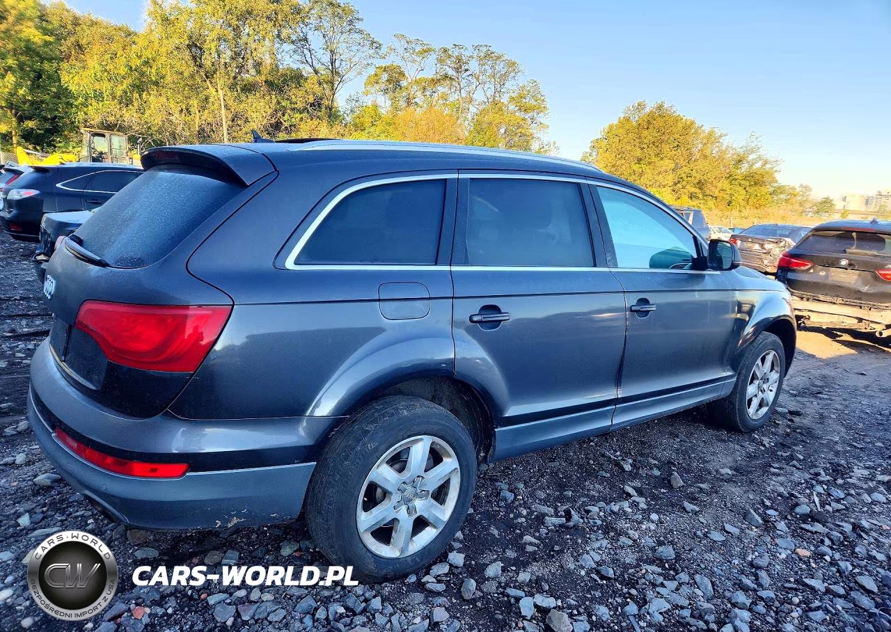 2011 Audi Q7 Premium Plus VIN:WA1LGAFE1BD010382 - 3