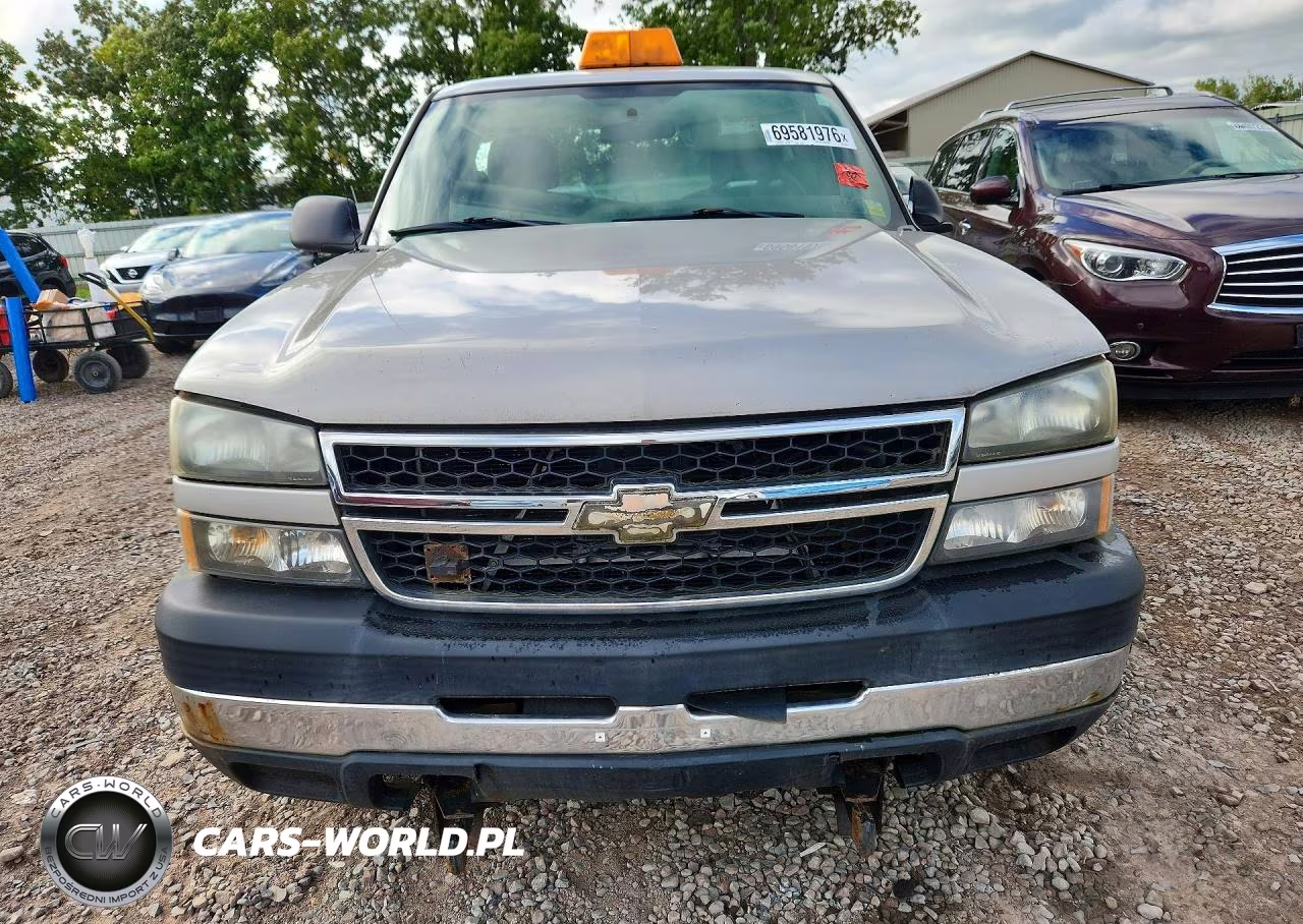 2007 Chevrolet Silverado K2500 Heavy Duty VIN:1GCHK24U67E136054 - 5