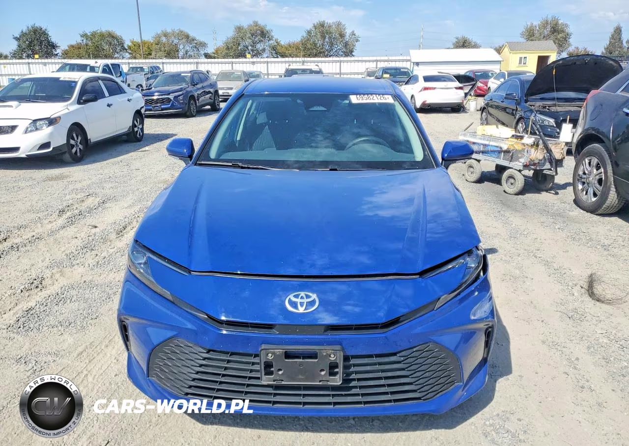 2025 Toyota Camry Le VIN:4T1DBADK6SU034724 - 5