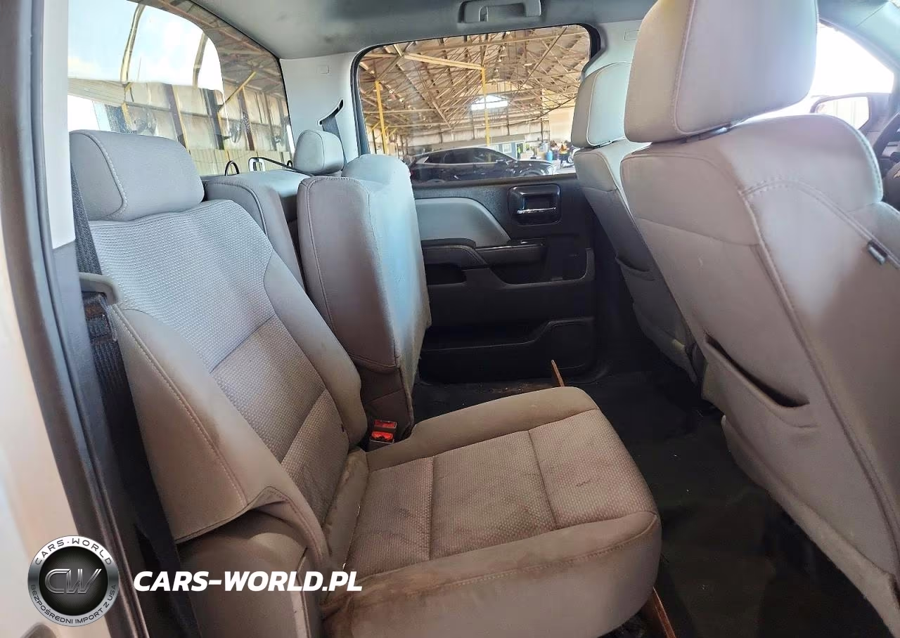 2018 Chevrolet Silverado K1500 VIN:3GCUKNEH1JG140336 - 10