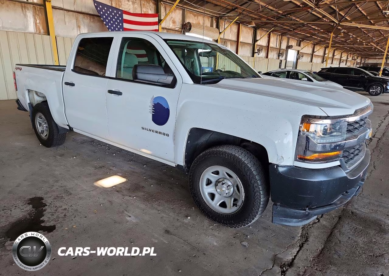 2018 Chevrolet Silverado K1500 VIN:3GCUKNEH1JG140336 - 4