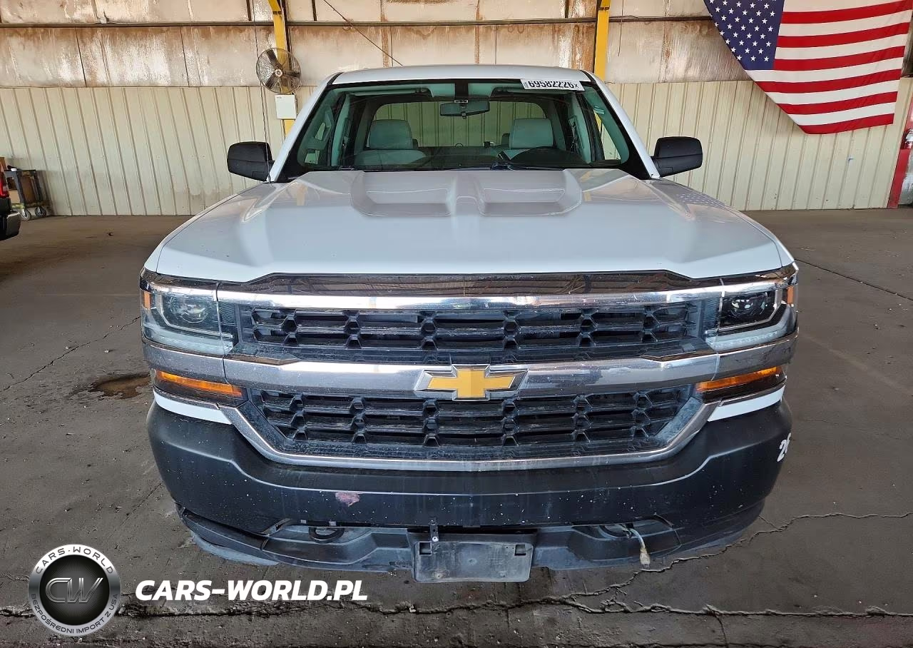2018 Chevrolet Silverado K1500 VIN:3GCUKNEH1JG140336 - 5