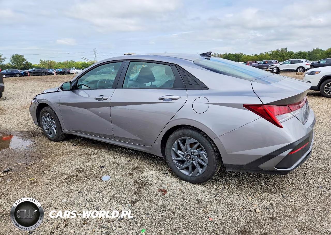 2026 Hyundai Elantra Hybrid Blue VIN:KMHLM4DJ3TU195466 - 2