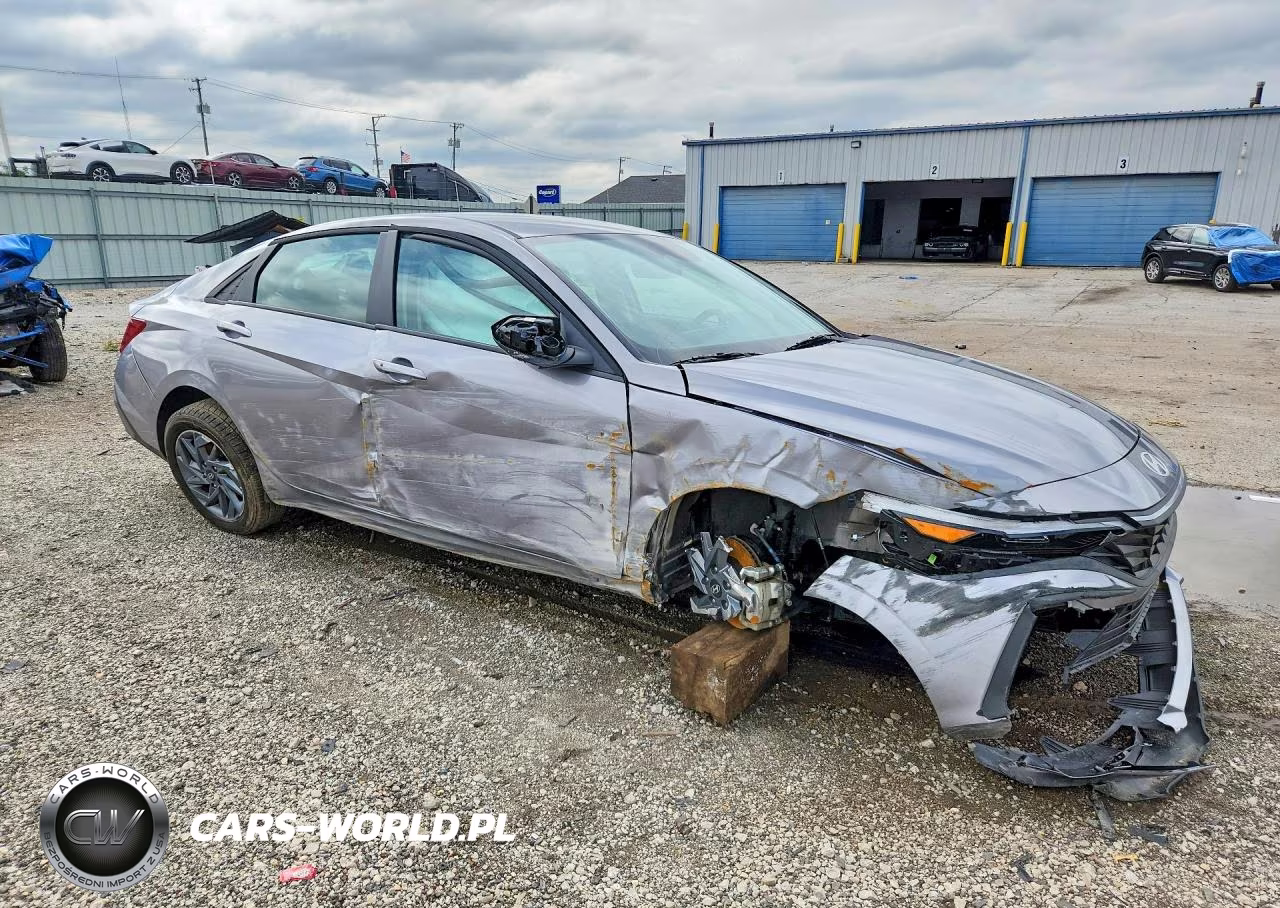 2026 Hyundai Elantra Hybrid Blue VIN:KMHLM4DJ3TU195466 - 4