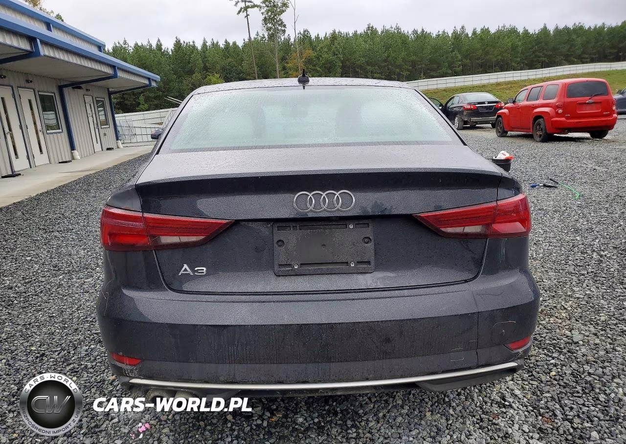 2018 Audi A3 Premium VIN:WAUAUGFF4J1071899 - 6