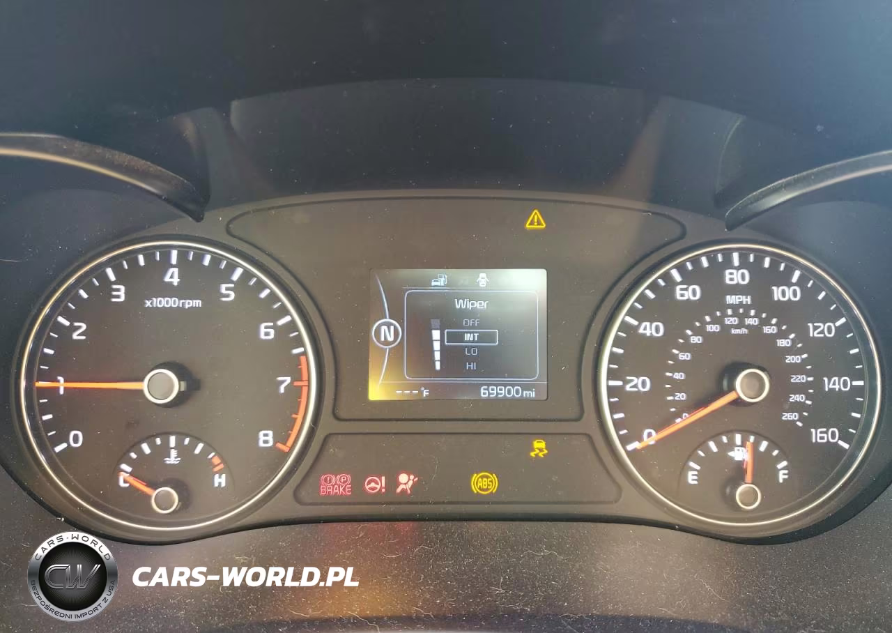 2018 Kia Optima Ex VIN:5XXGU4L34JG181748 - 9