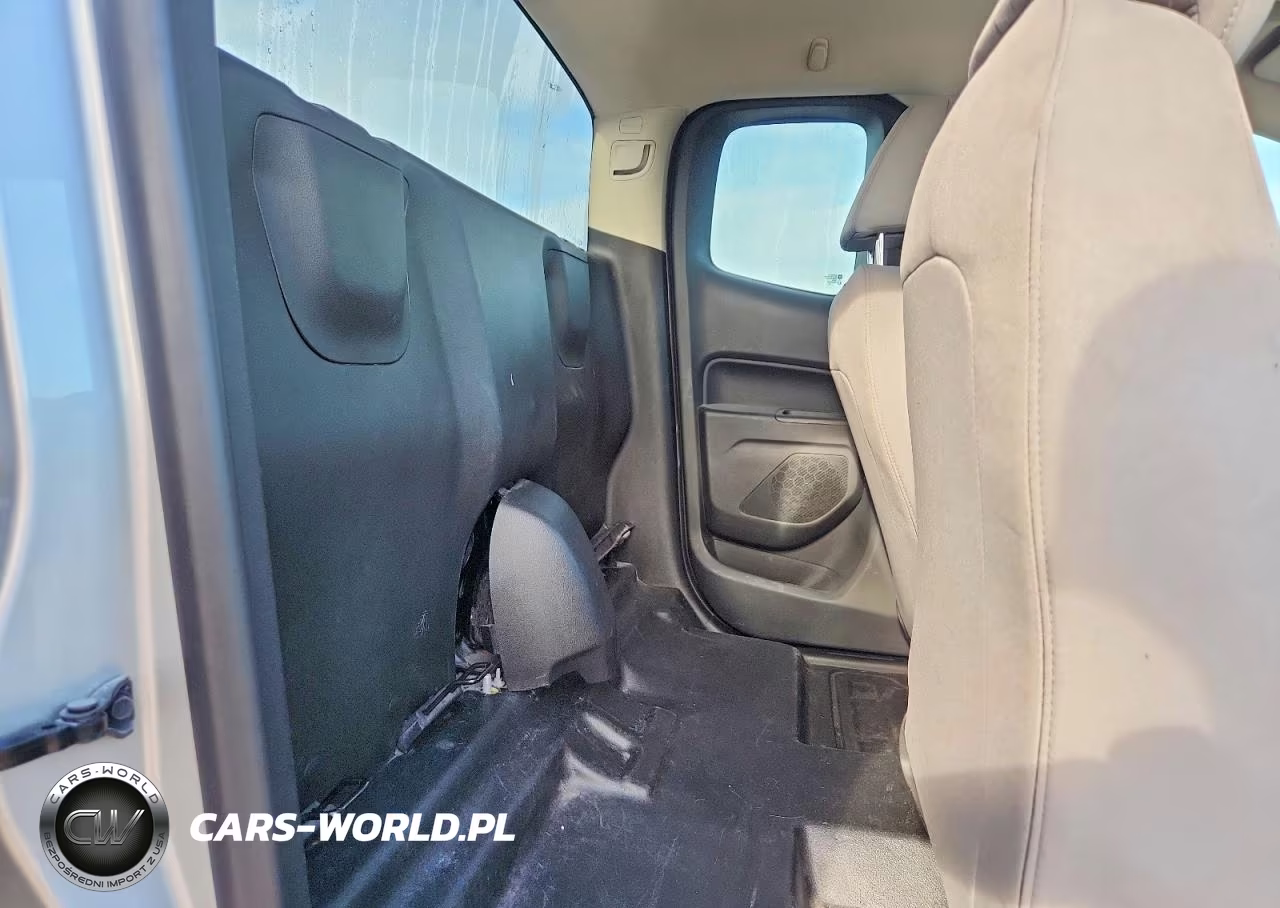 2020 Chevrolet Colorado VIN:1GCHSBEA0L1202359 - 10