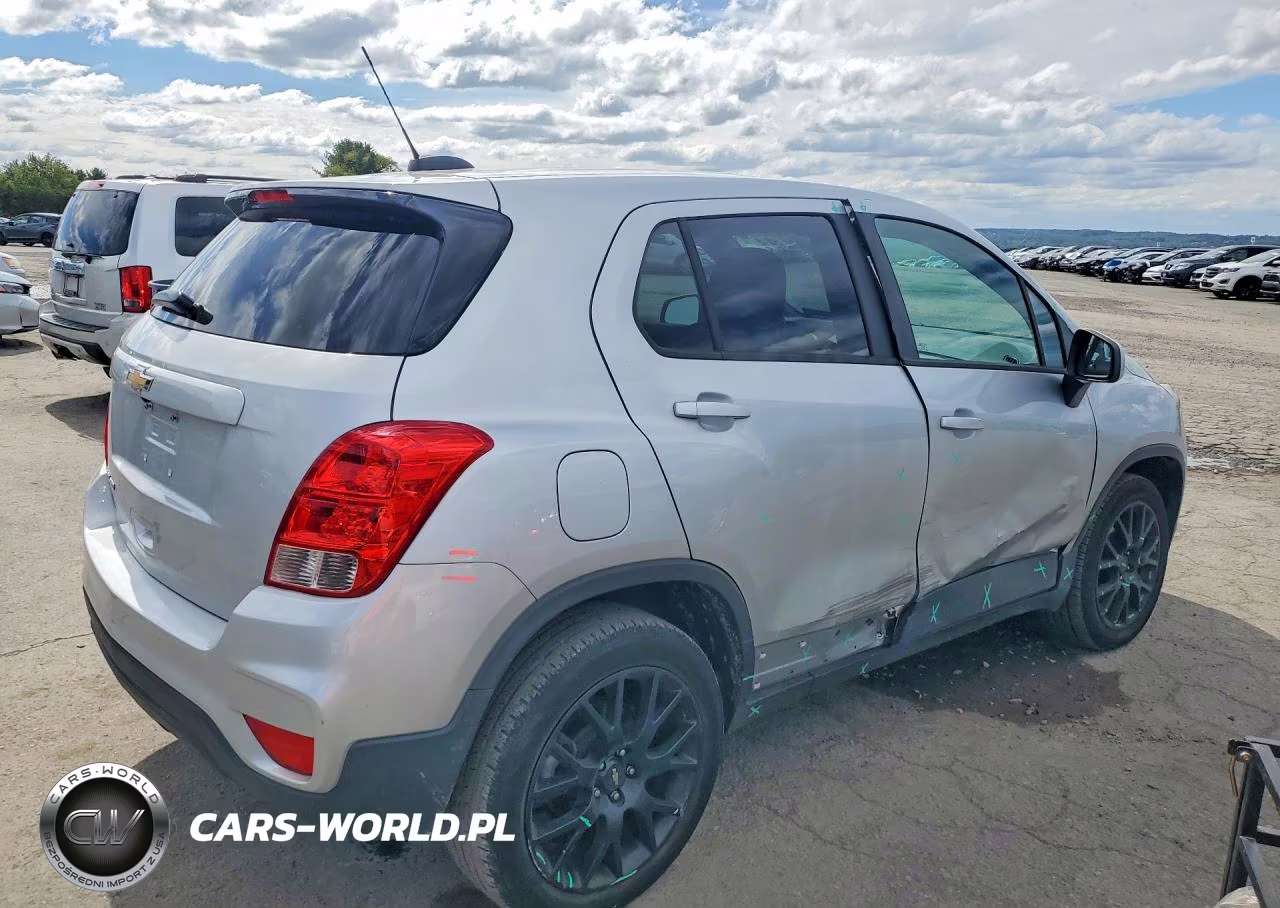 2020 Chevrolet Trax Ls VIN:3GNCJNSBXLL112874 - 3