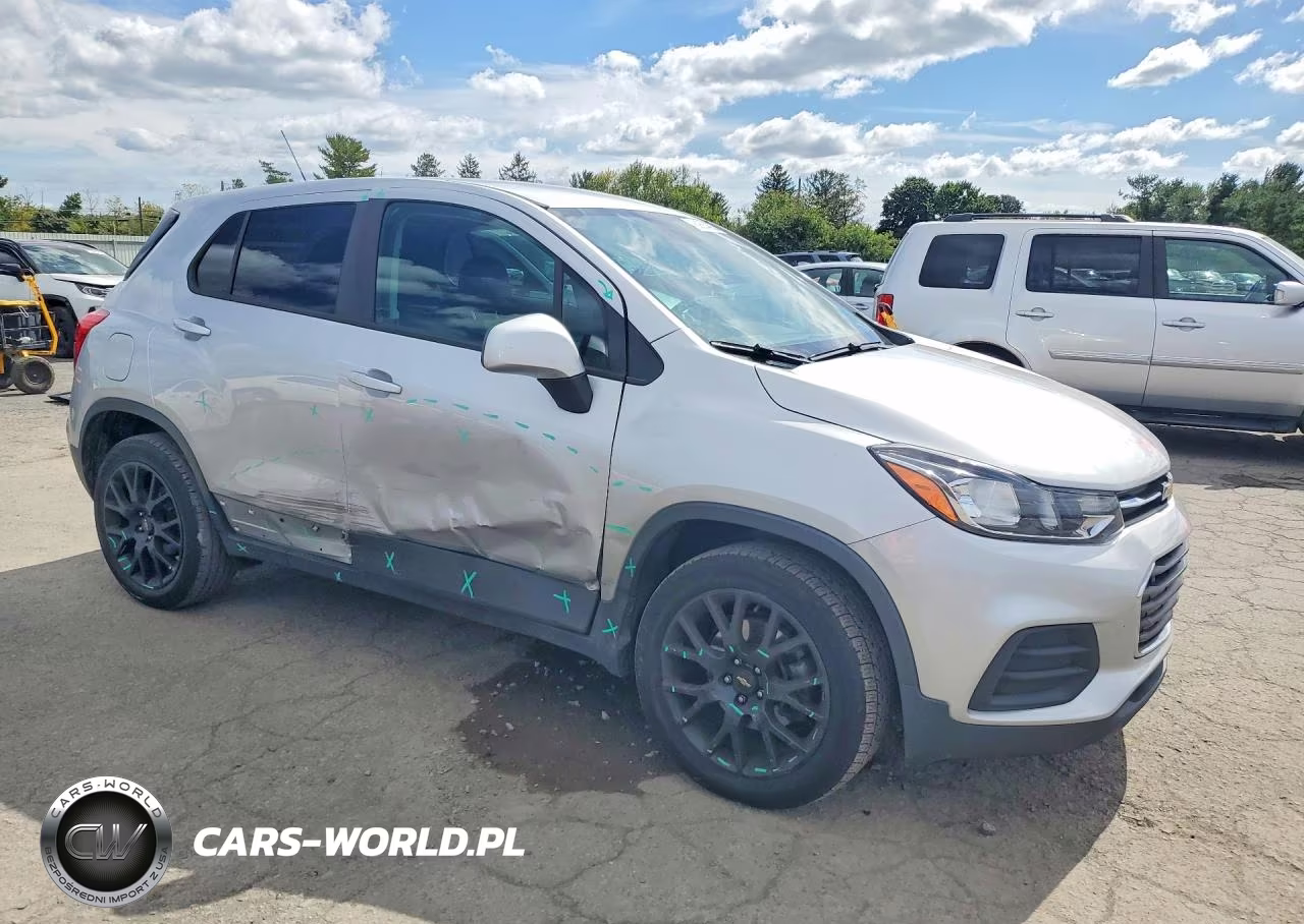 2020 Chevrolet Trax Ls VIN:3GNCJNSBXLL112874 - 4