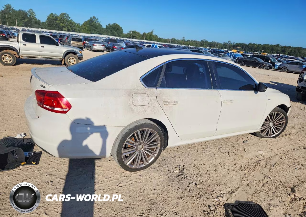 2015 Volkswagen Passat Se VIN:1VWBT7A32FC071688 - 3