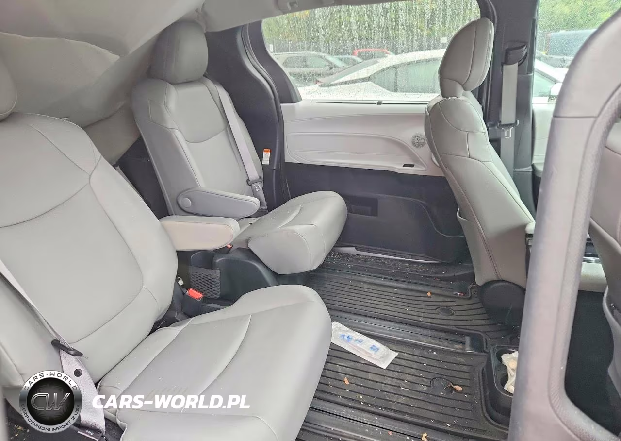 2025 Toyota Sienna Xle 7-Passenger VIN:5TDJSKFC7SS156483 - 11