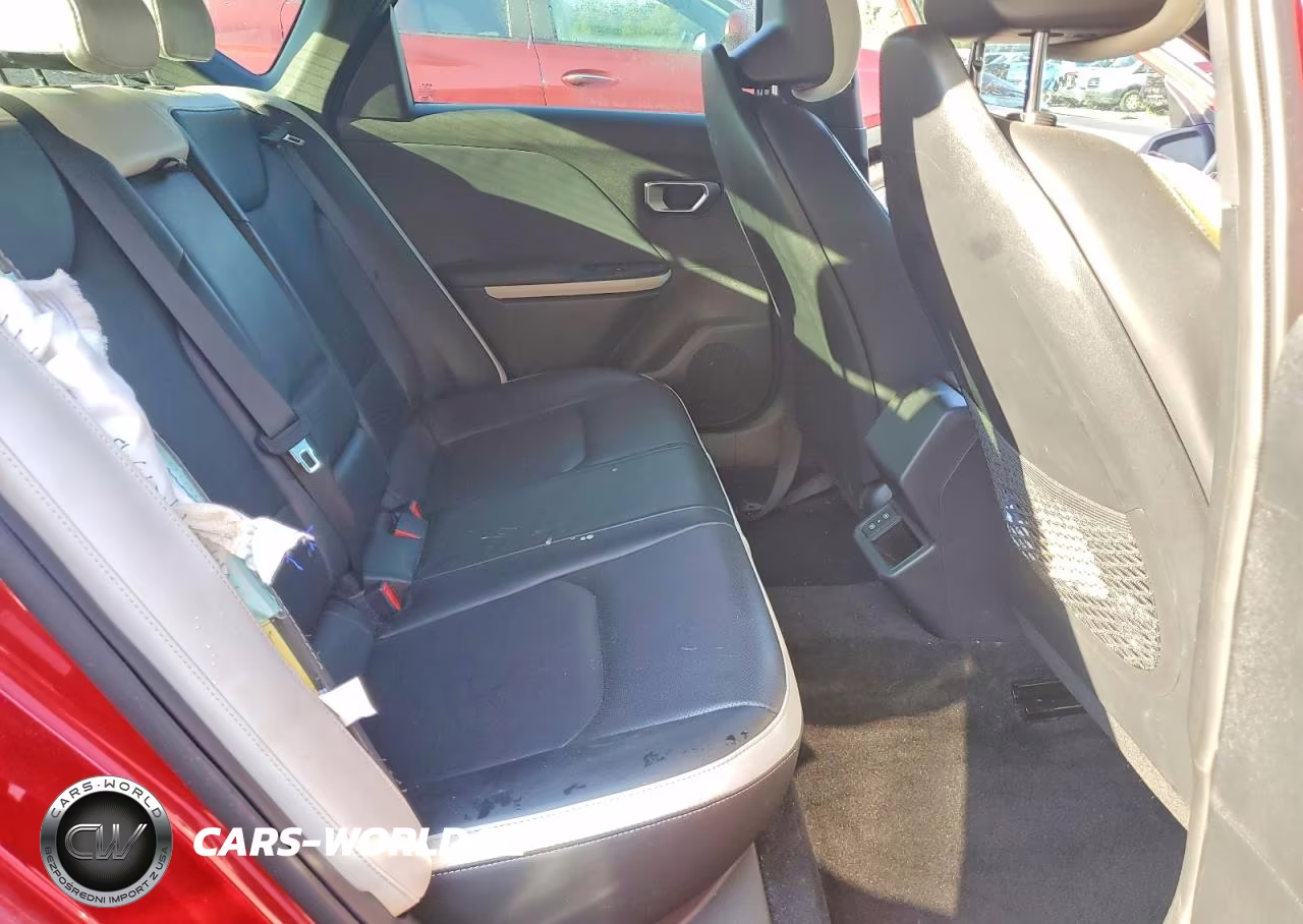 2025 Kia K4 Gt Line VIN:3KPFW4DE7SE044089 - 10